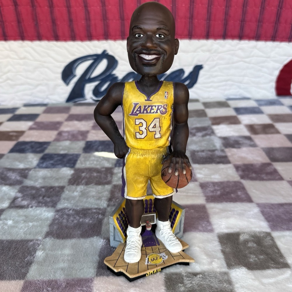FOREVER COLLECTIBLES Los Angel Lakers 2002 SHAQUILLE O'Neal Bobblehead Shaq LE